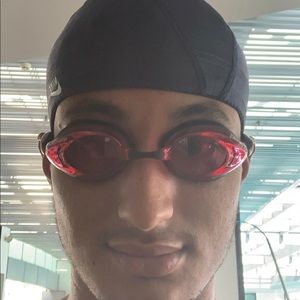 Meet your Posher, Adam